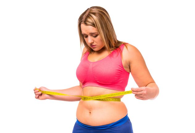 Un régime rapide n'élimine pas la graisse corporelle de la fille
